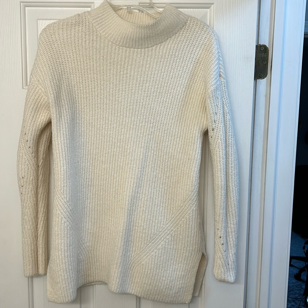 Women’s oversized sweater!